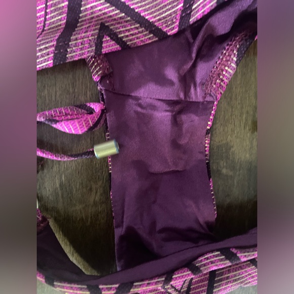 EUC XS VITAMIN A BIKINI WORN ONCE CLEAN TOP AND BOTTOM - Picture 6 of 8